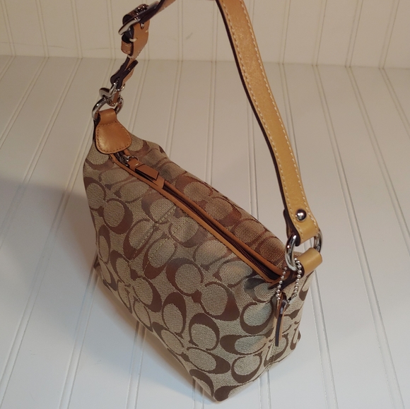 Coach Signature Khaki Small Purse - Picture 14 of 14